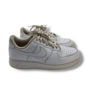 Nike Air Force 1 '07 Sneakers Mens 7.5 Triple White‎ Low CW2288-111